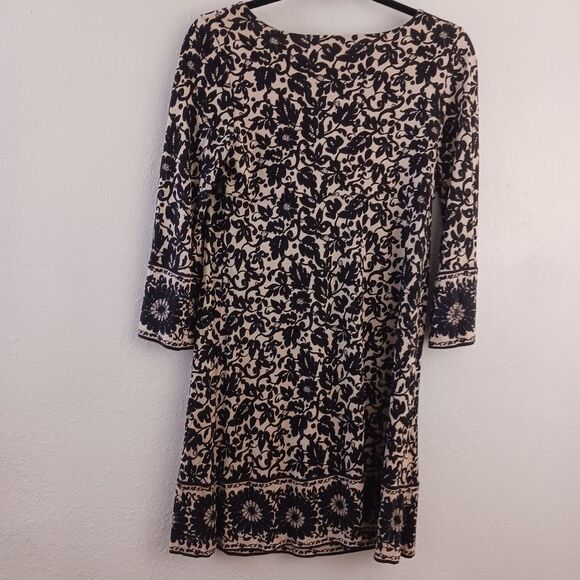 Diane Von Furstenberg 100% Silk Tunic long sleeve floral print Shift Dress sz 6 - Picture 7 of 7